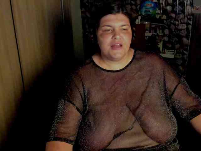 Ionysexylips69 webcam