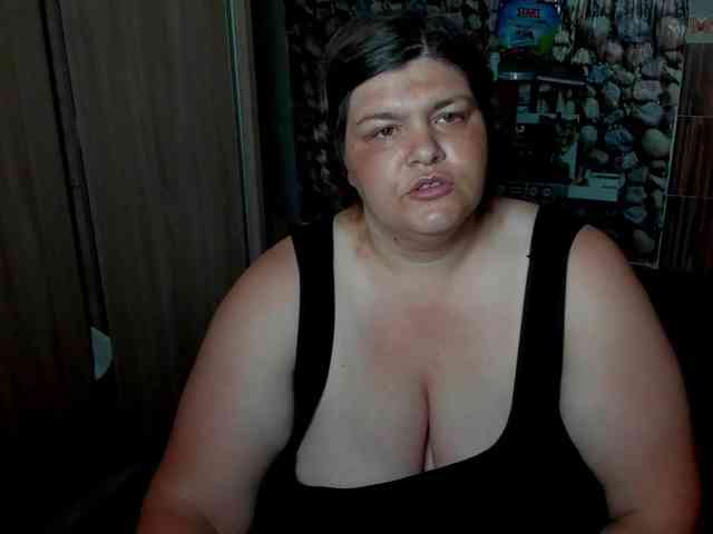 Ionysexylips69 webcam