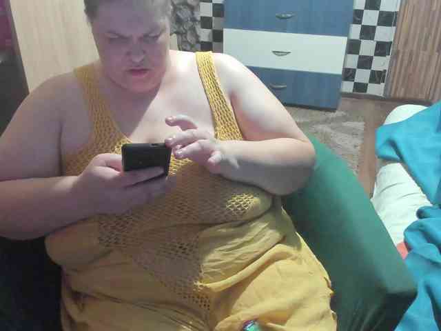 Ionysexylips69 webcam