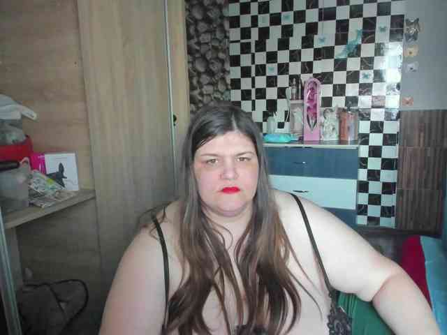 Ionysexylips69 webcam