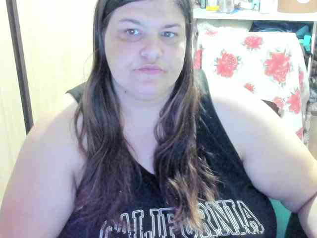 Ionysexylips69 webcam