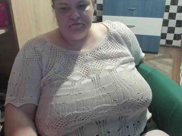 Ionysexylips69 webcam