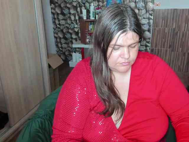 Ionysexylips69 webcam