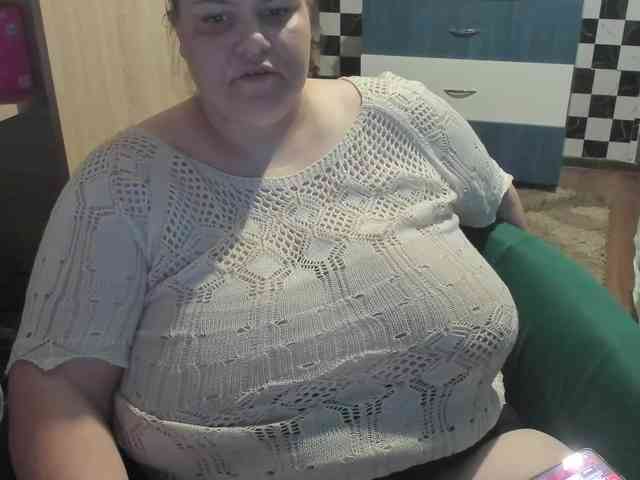 Ionysexylips69 webcam