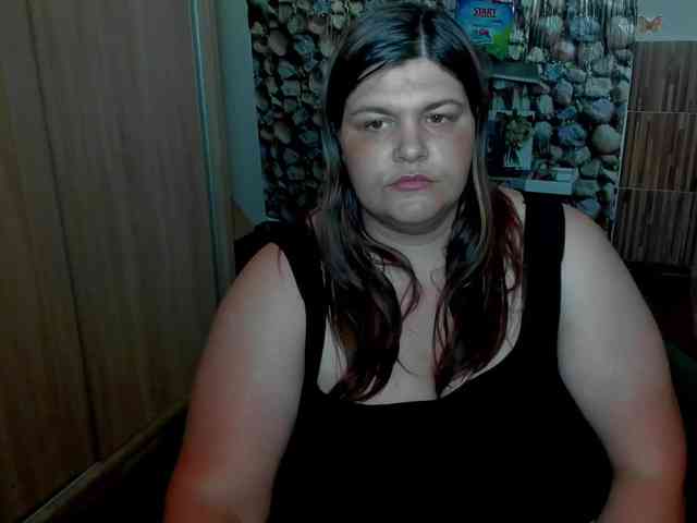 Ionysexylips69 webcam