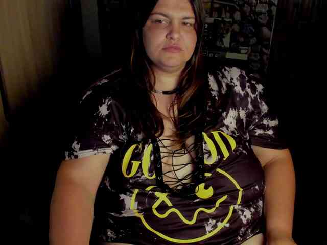 Ionysexylips69 webcam