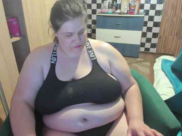 Ionysexylips69 webcam