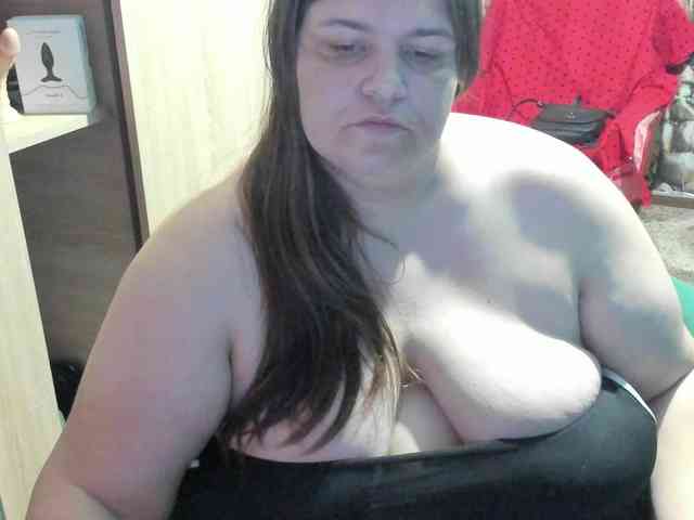 Ionysexylips69 webcam