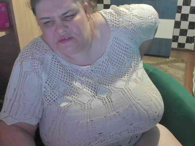 Ionysexylips69 webcam