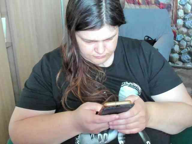 Ionysexylips69 webcam