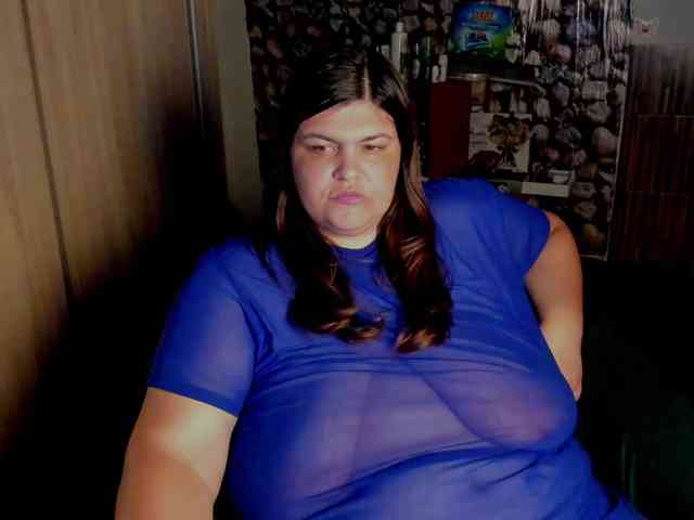 Ionysexylips69 webcam