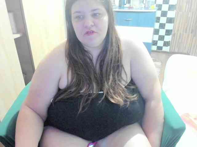 Ionysexylips69 webcam