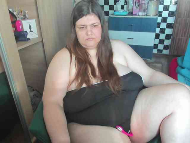 Ionysexylips69 webcam