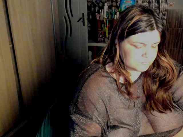 Ionysexylips69 webcam
