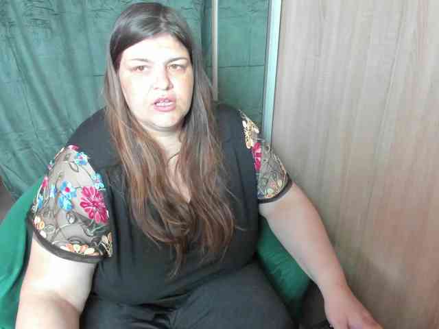 Ionysexylips69 webcam