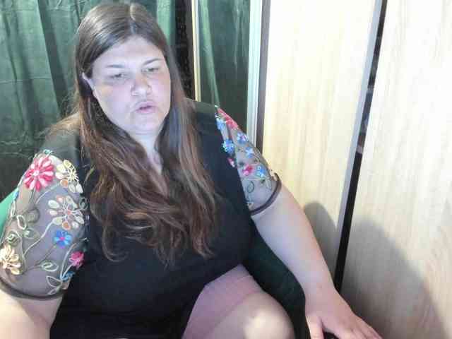 Ionysexylips69 webcam