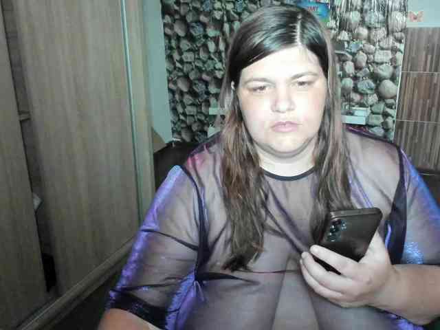 Ionysexylips69 webcam