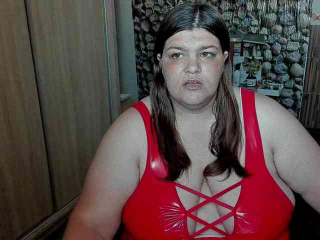 Ionysexylips69 webcam