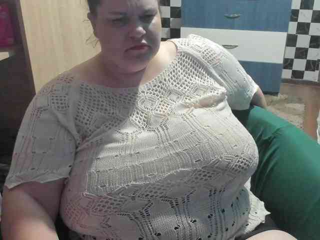 Ionysexylips69 webcam