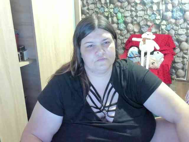 Ionysexylips69 webcam