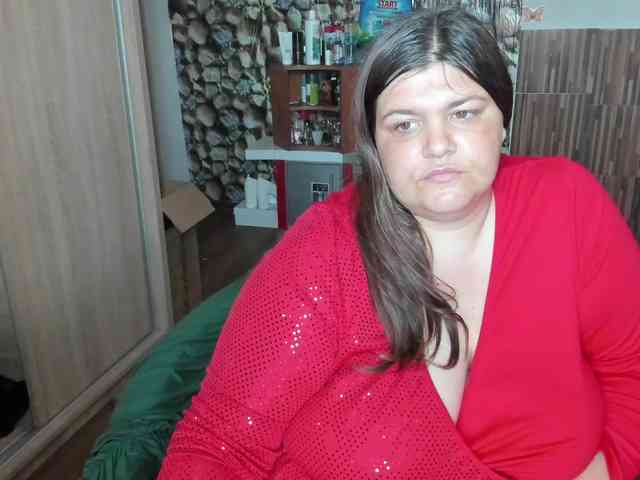 Ionysexylips69 webcam