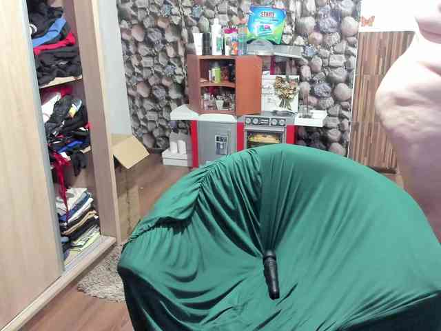 Ionysexylips69 Live Webcam on BongaCams