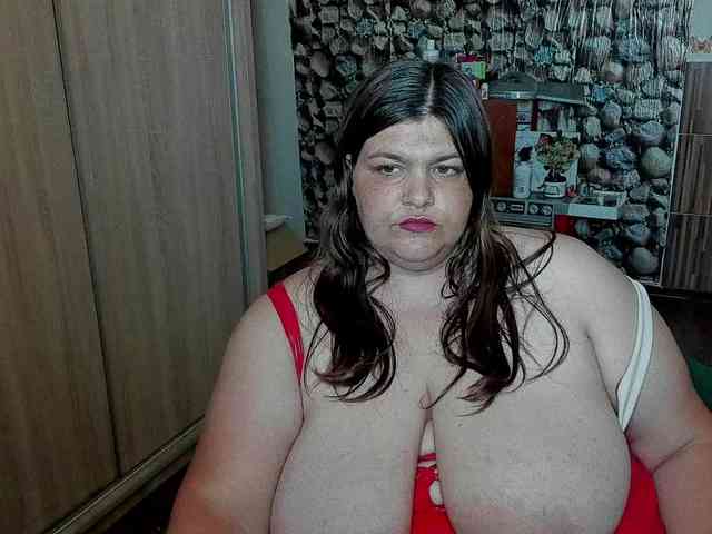 Ionysexylips69 webcam