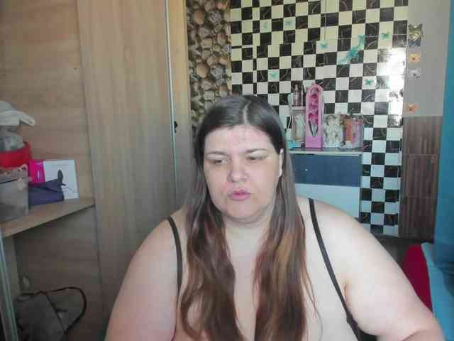 Ionysexylips69 webcam