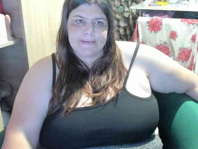 Ionysexylips69