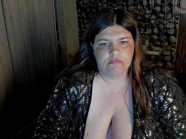 Ionysexylips69 Ionysexylips69