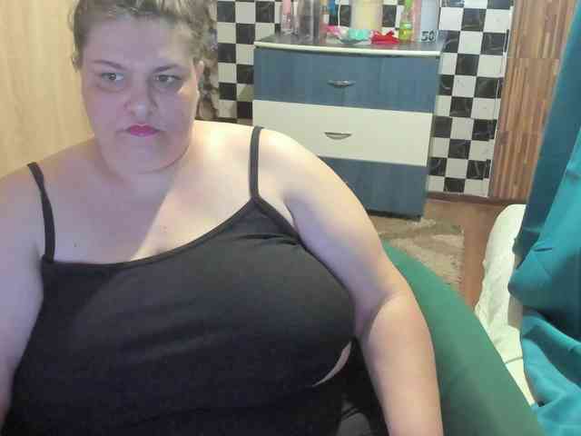 Ionysexylips69 webcam