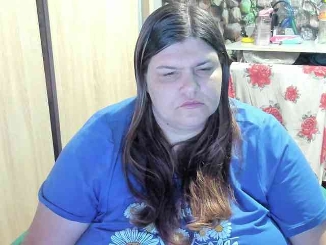 Ionysexylips69 webcam