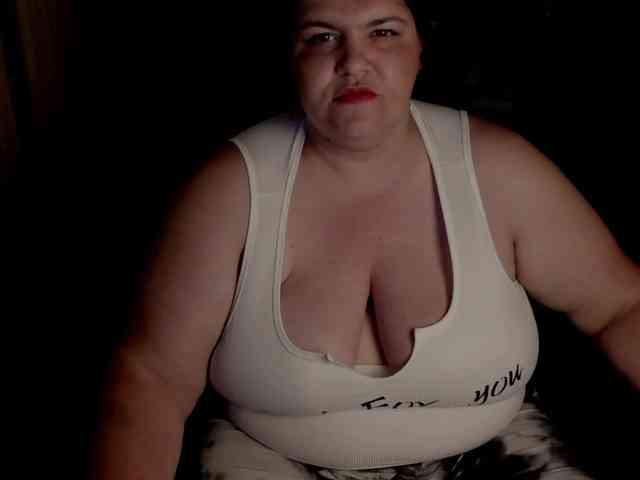 Ionysexylips69 webcam
