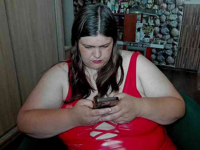 Ionysexylips69 webcam