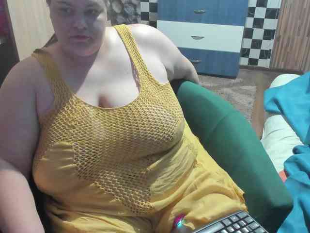 Ionysexylips69 webcam