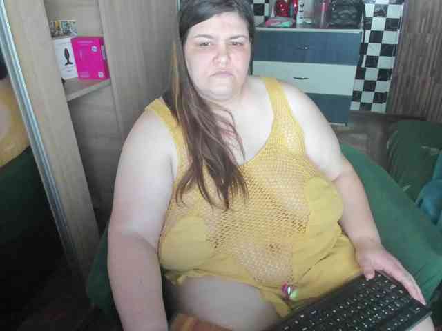 Ionysexylips69 webcam