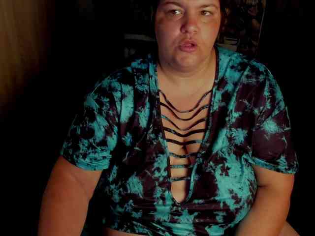 Ionysexylips69 webcam