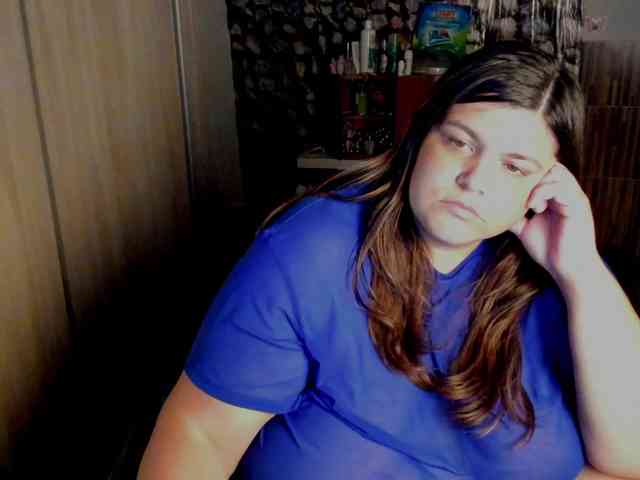 Ionysexylips69 webcam
