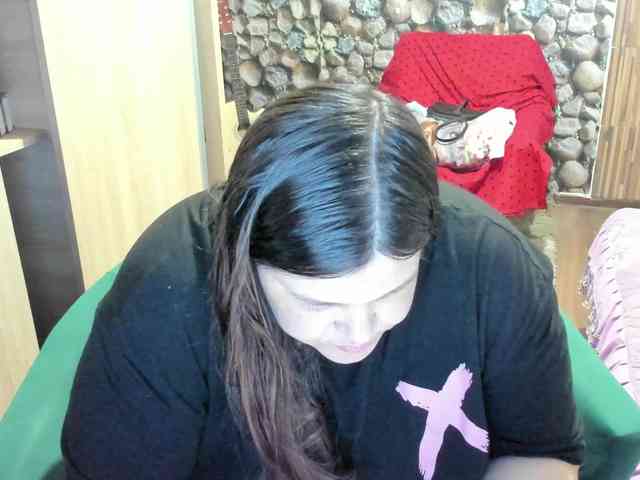 Ionysexylips69 Live Webcam on BongaCams