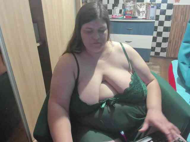 Ionysexylips69 Ionysexylips69