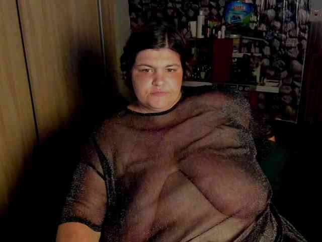 Ionysexylips69 webcam