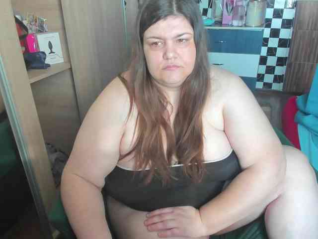 Ionysexylips69 webcam