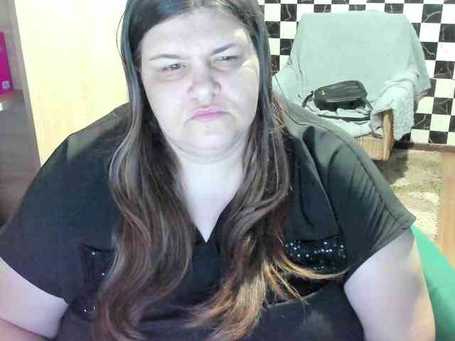 Ionysexylips69 webcam