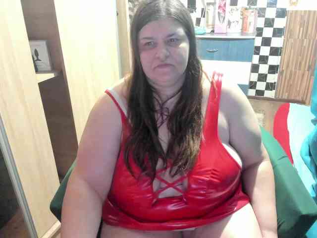 Ionysexylips69 webcam