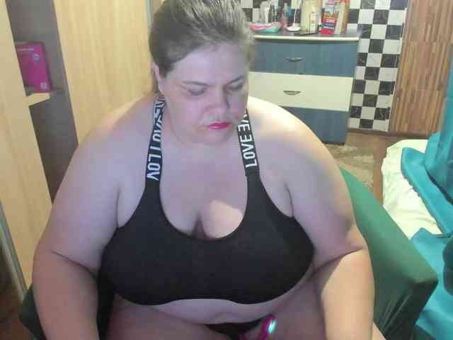 Ionysexylips69 webcam