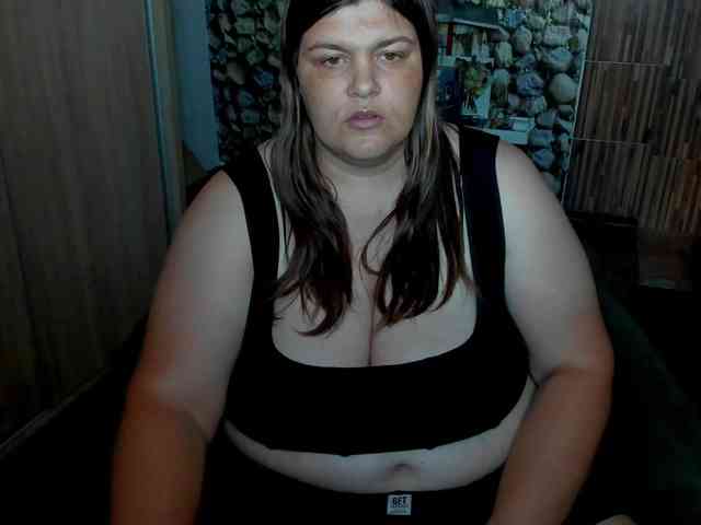 Ionysexylips69 webcam