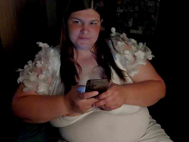 Shaved white, Shaved babes, Group chat for 40 tokens, Full privates for 90 ..., 10