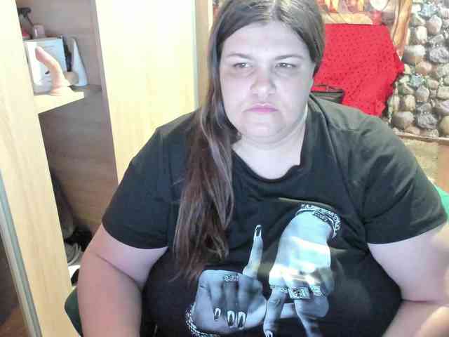 Ionysexylips69 webcam