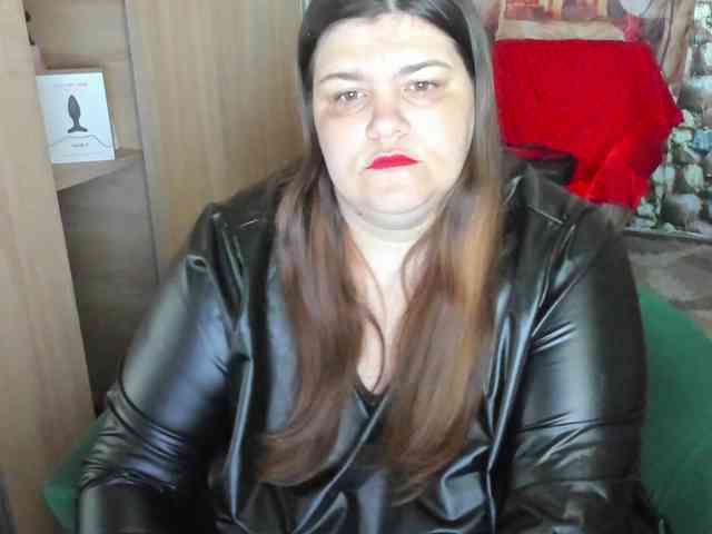 Ionysexylips69 webcam