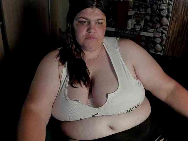 Ionysexylips69
